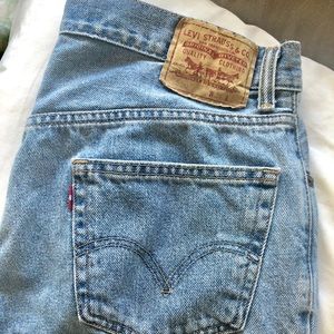 Vintage Levi’s 550 high waisted boyfriend jeans